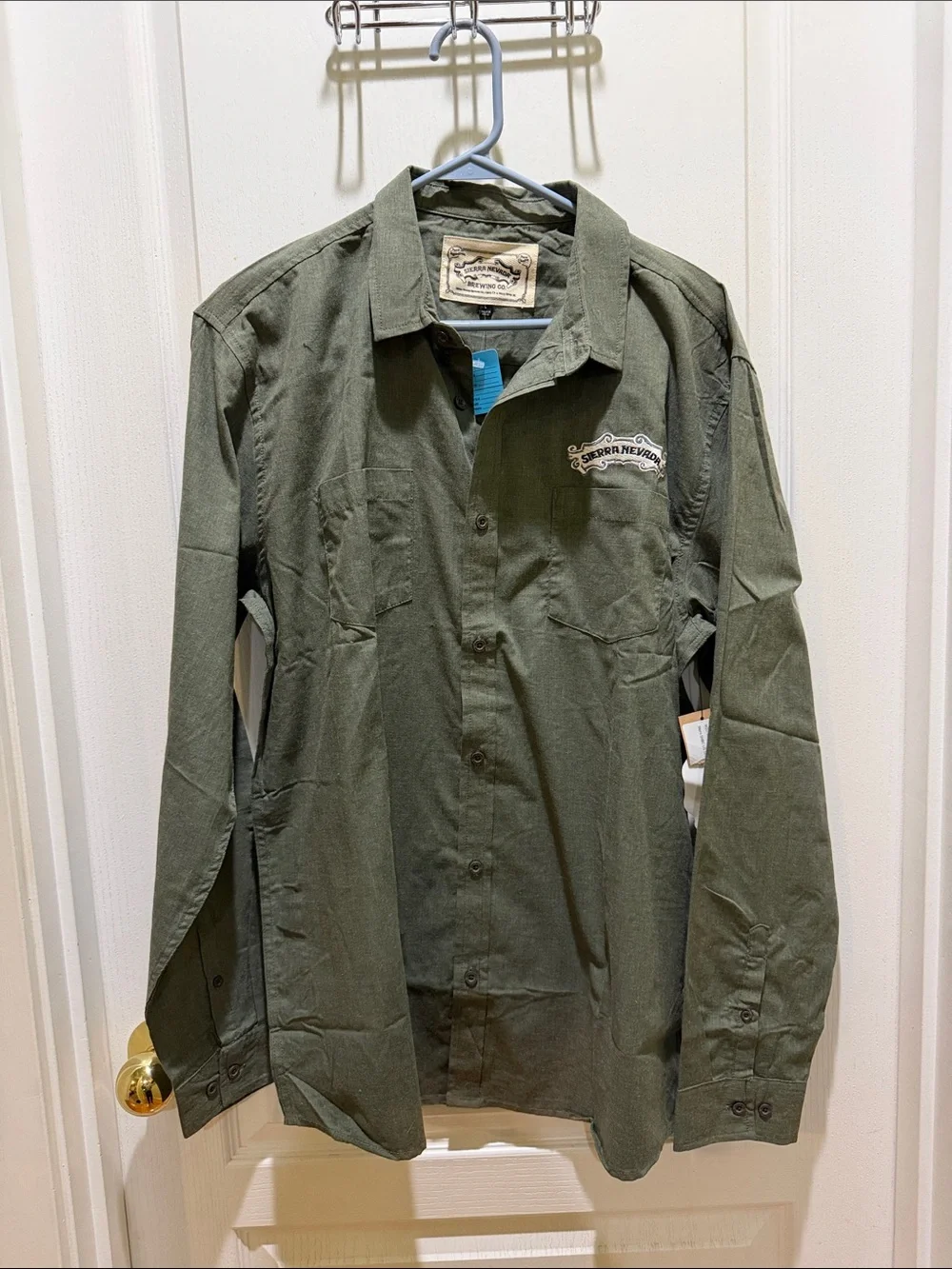 Casual Olive Green Long-Sleeve Button-Down Shirt